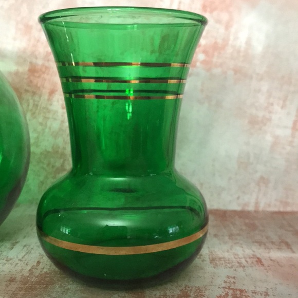 Vintage Anchor Hocking Green Bud Vases, Set of 2 - Picture 10 of 10